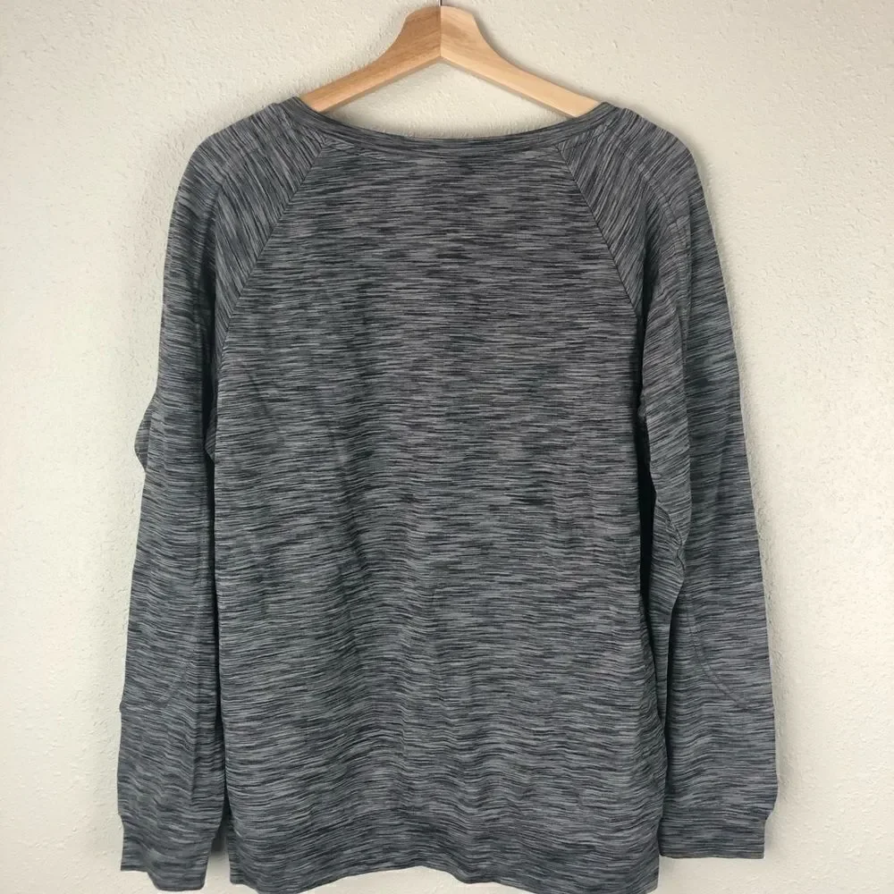 NWT Calvin Klein Long Sleeve Sweatshirt Size M